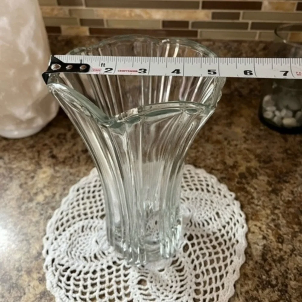 Vintage Anchor Hocking USA Clear Glass Vase Ridged and Scalloped